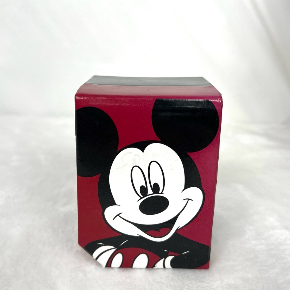 Mickey Mouse Watch - Picture 10 of 12